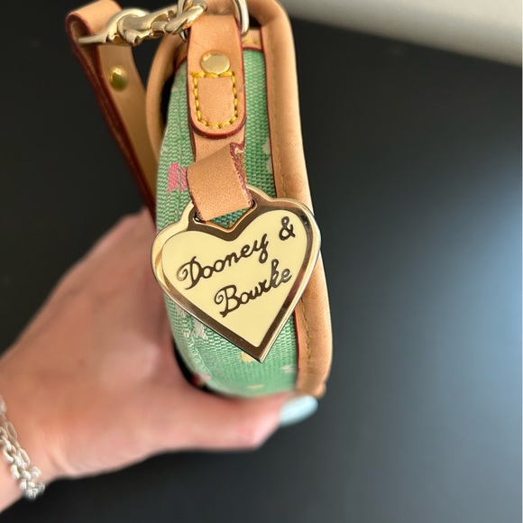 Dooney & Bourke Mint Green Canvas Monogram Vintage Wristlet Clutch - Picture 7 of 10
